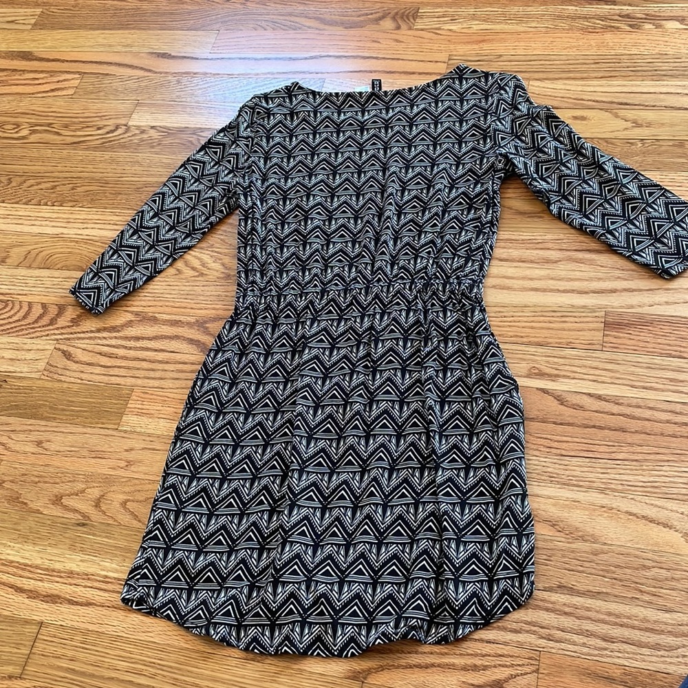 H&M Divided dress w/ pockets - Picture 4 of 4